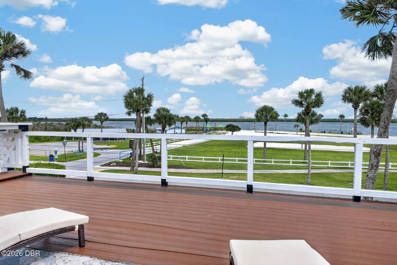 500 S Riverside Drive, Edgewater, FL 32132 Photo