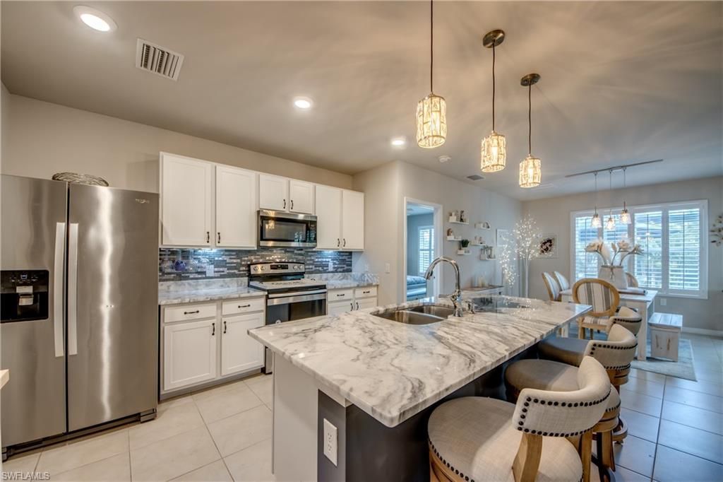 3162 Estancia Ln, Cape Coral, FL 33909 Photo