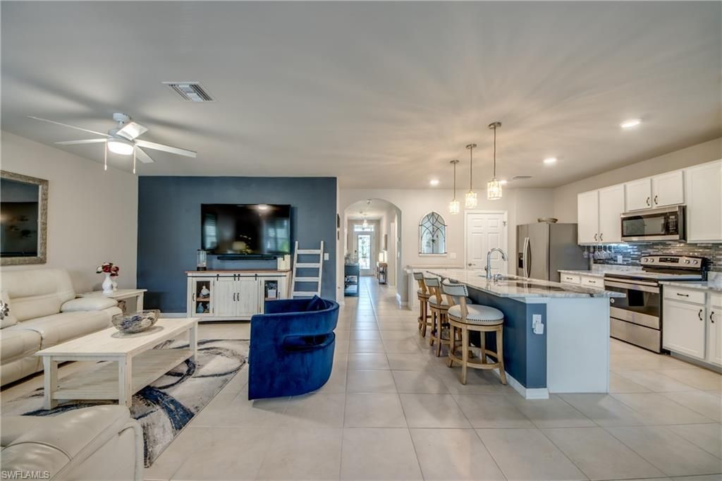 3162 Estancia Ln, Cape Coral, FL 33909 Photo
