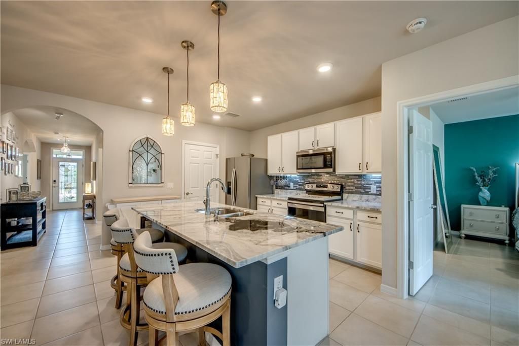 3162 Estancia Ln, Cape Coral, FL 33909 Photo