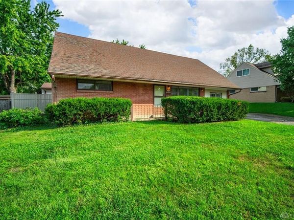 4867 Rittenhouse Drive, Huber Heights, OH 45424