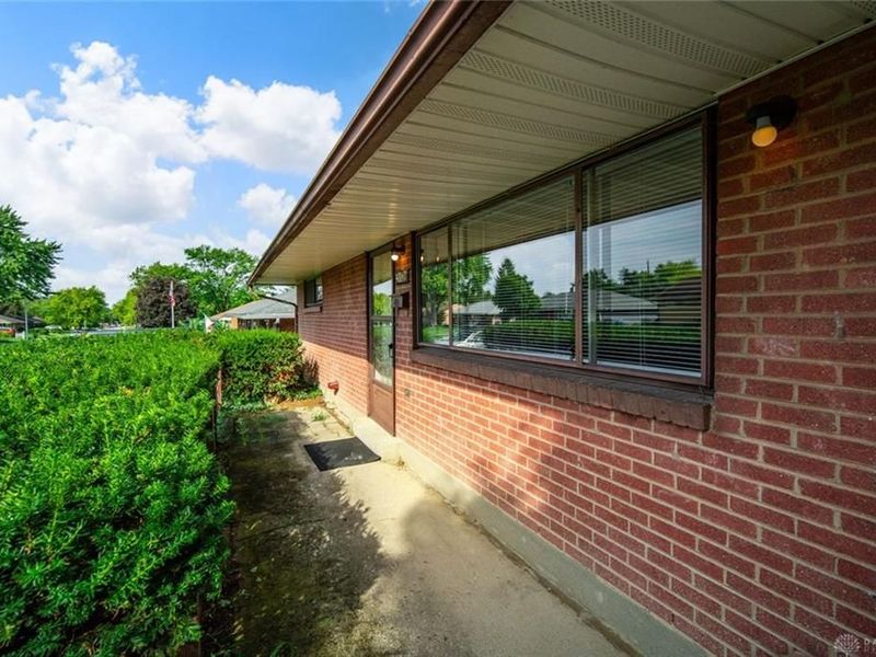 4867 Rittenhouse Drive, Huber Heights, OH 45424 Photo 4
