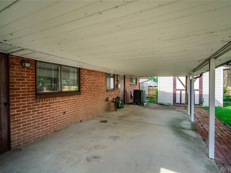 4867 Rittenhouse Drive, Huber Heights, OH 45424 Photo 6