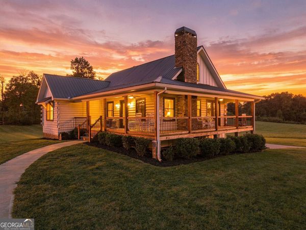 135 Mountain Ridge Drive, Clarkesville, GA 30523