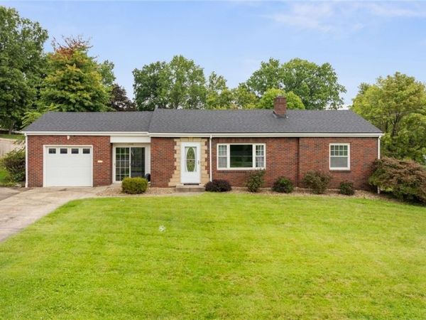 2388 W Manor Avenue , Poland, OH 44514