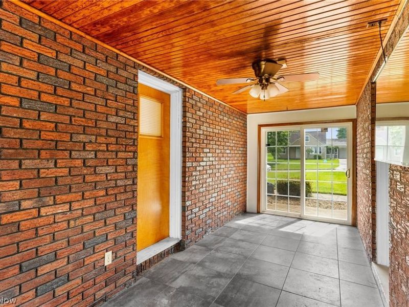 2388 W Manor Avenue, Poland, OH 44514 Photo 8