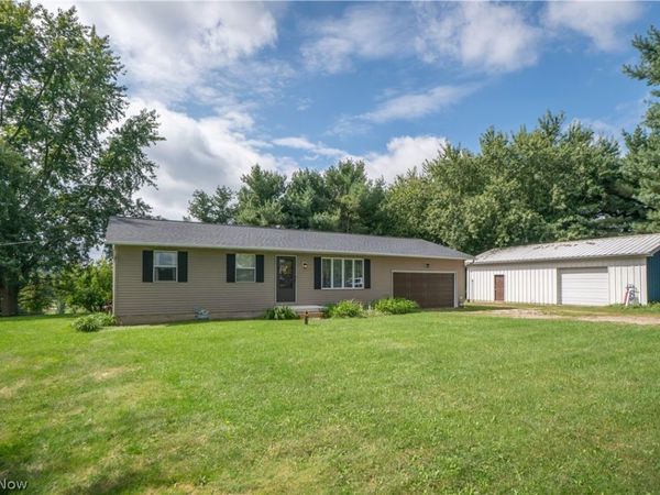 8835 Dover Road , Apple Creek, OH 44606