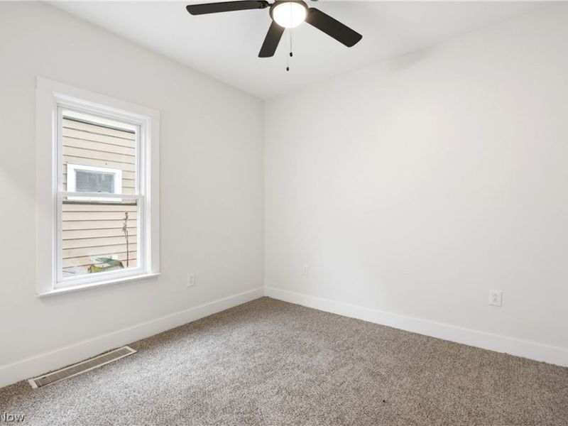 12201 Parkhill Avenue, Cleveland, OH 44120 Photo 17