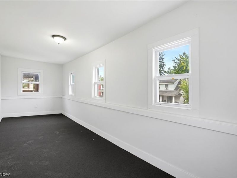 12201 Parkhill Avenue, Cleveland, OH 44120 Photo 29