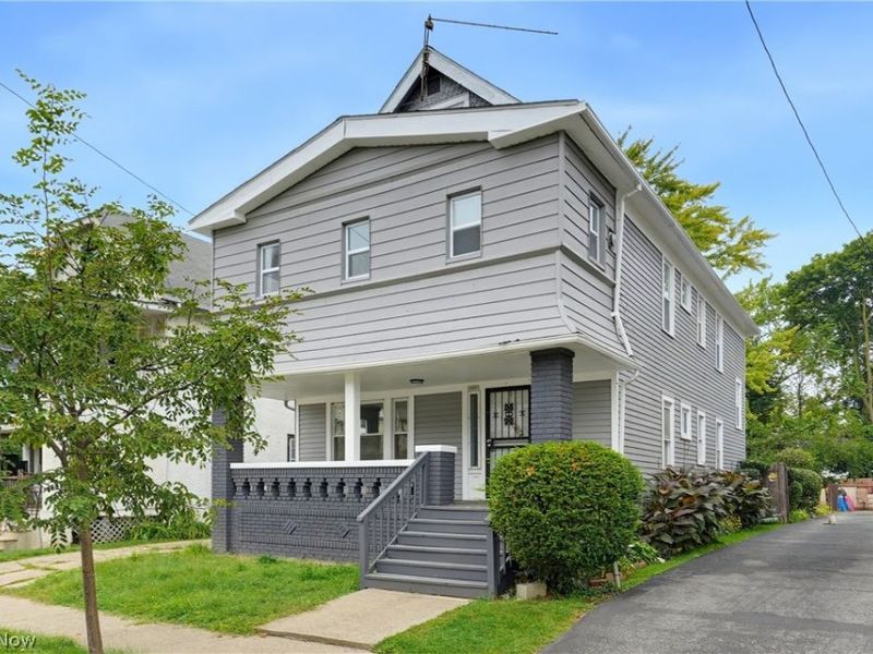 12201 Parkhill Avenue, Cleveland, OH 44120 Photo 3