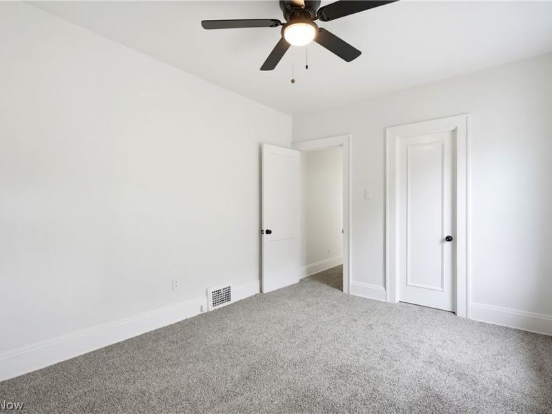 12201 Parkhill Avenue, Cleveland, OH 44120 Photo 31