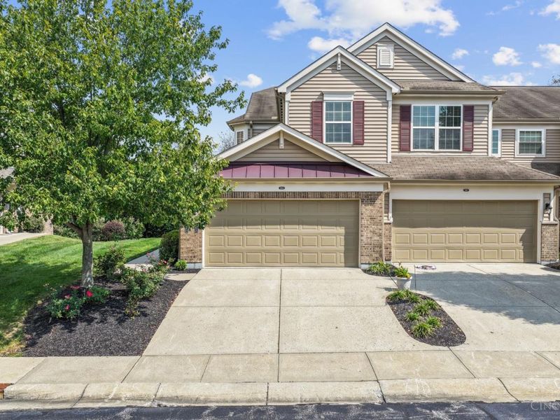 8164 Bridge Point Drive, Green Township, OH 45248 Photo 1