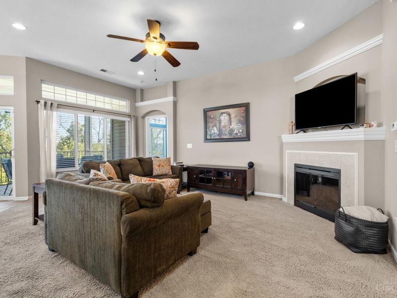8164 Bridge Point Drive, Green Township, OH 45248 Photo 8