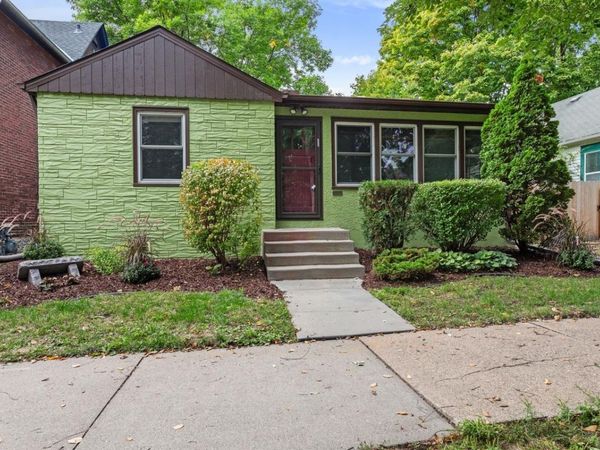 323 Daly Street, Saint Paul, MN 55102