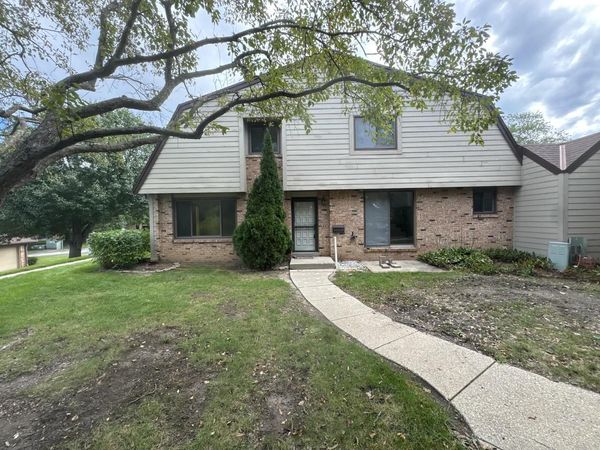 8693 N 73rd STREET, Milwaukee, WI 53223