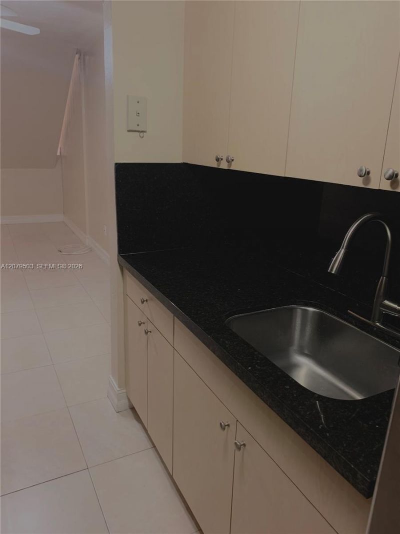 10901 N Kendall Dr , Unit 207, Miami, FL 33176 Photo