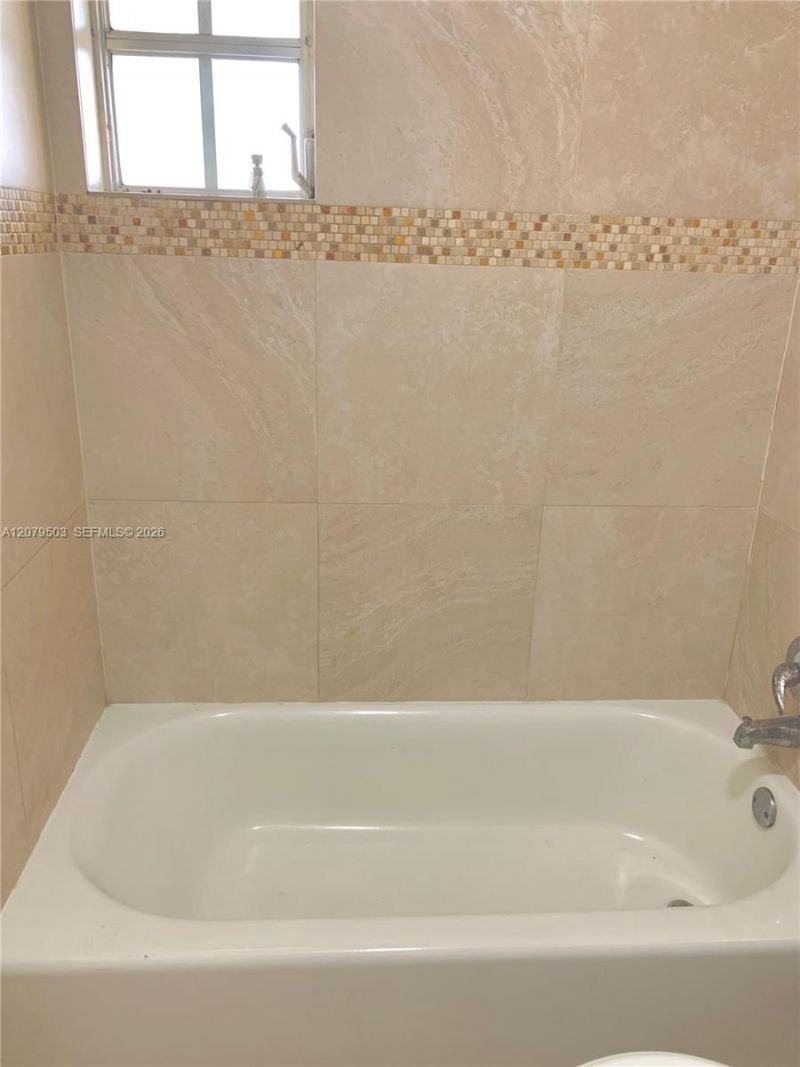 10901 N Kendall Dr , Unit 207, Miami, FL 33176 Photo