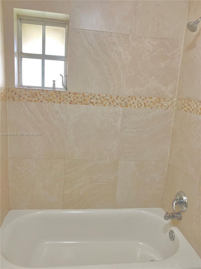 10901 N Kendall Dr , Unit 207, Miami, FL 33176 Photo