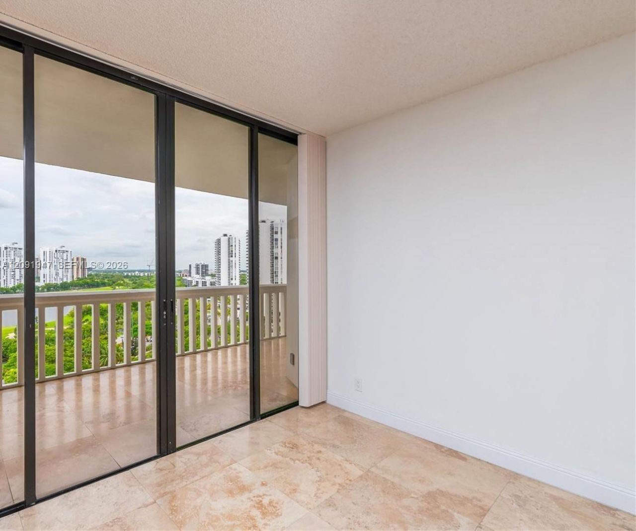 20281 E Country Club Dr, Unit 1105, Aventura, FL 33180 Photo
