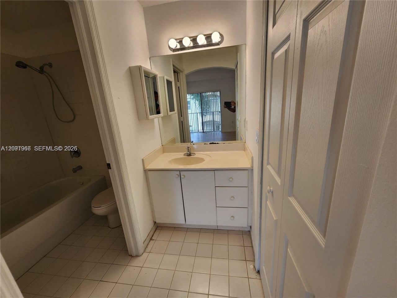 22811 SW 88th Pl, Unit 6-22, Cutler Bay, FL 33190 Photo