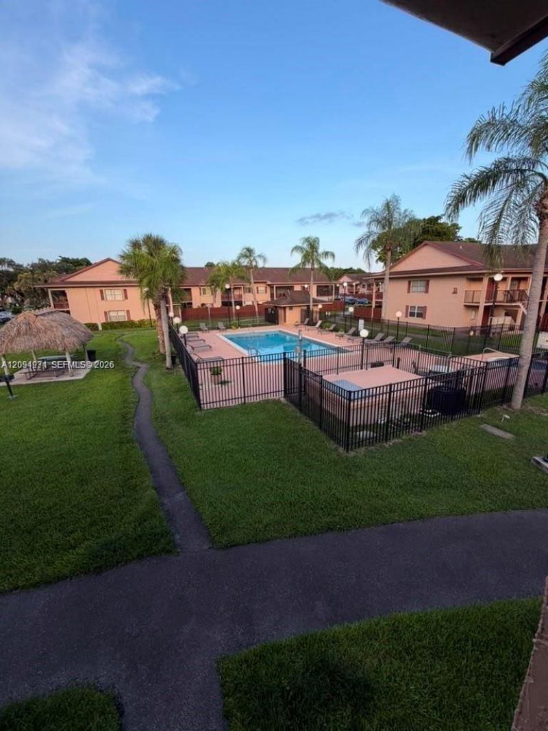11233 SW 88th St , Unit 202-E, Miami, FL 33176 Photo