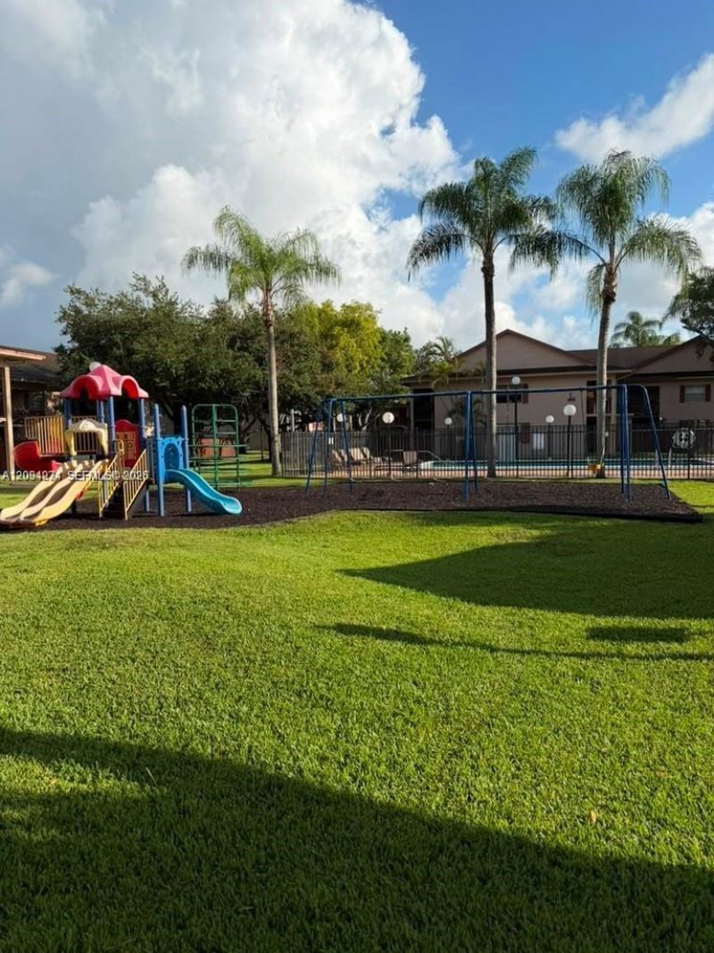 11233 SW 88th St , Unit 202-E, Miami, FL 33176 Photo