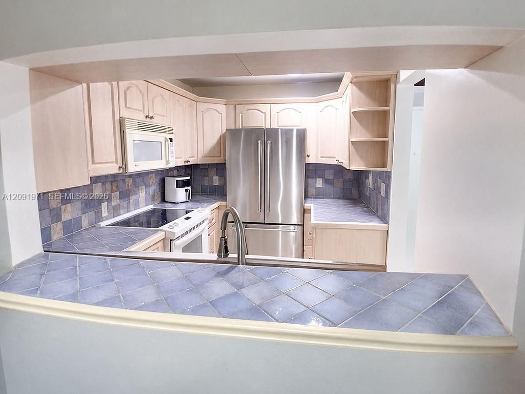 11233 SW 88th St , Unit 202-E, Miami, FL 33176 Photo