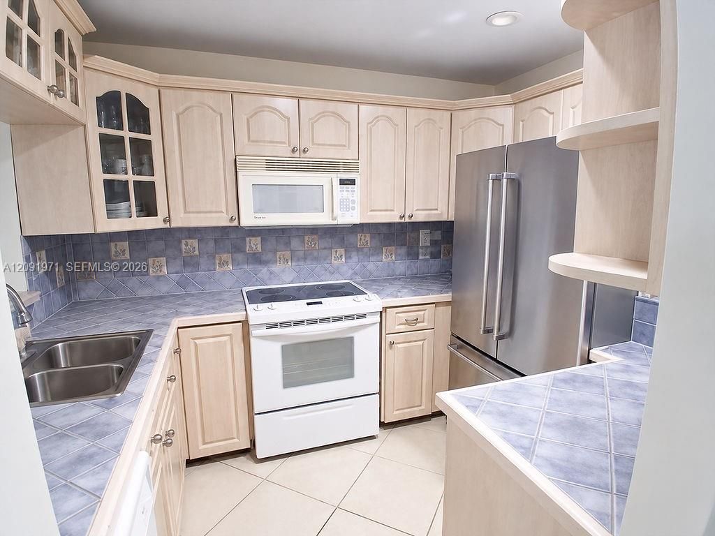 11233 SW 88th St , Unit 202-E, Miami, FL 33176 Photo