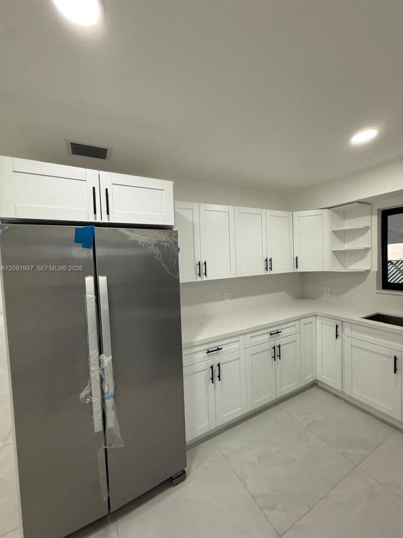 3151 NW 2nd St , Miami, FL 33125 Photo
