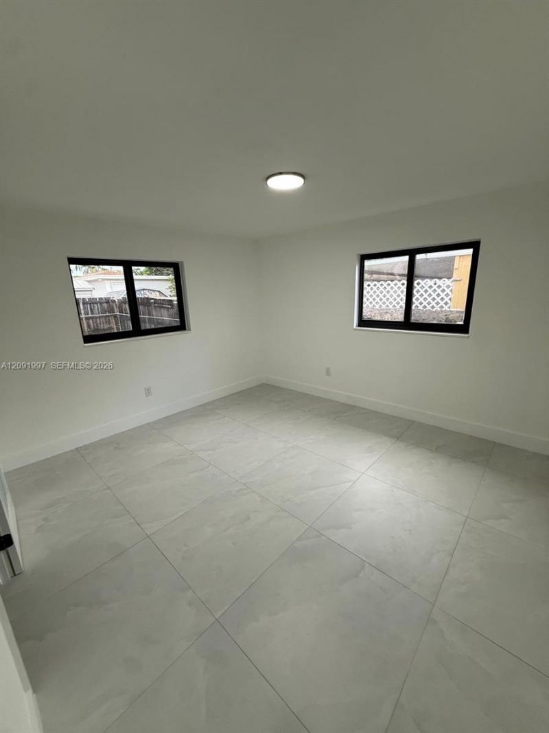 3151 NW 2nd St , Miami, FL 33125 Photo