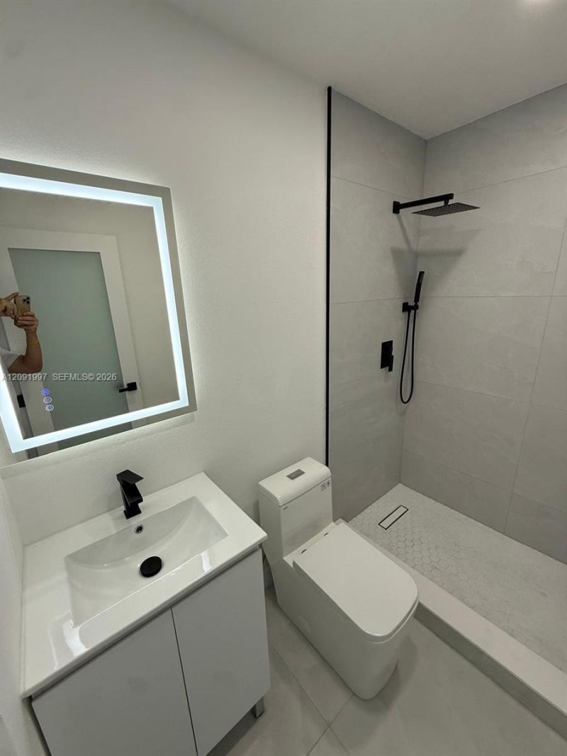 3151 NW 2nd St , Miami, FL 33125 Photo