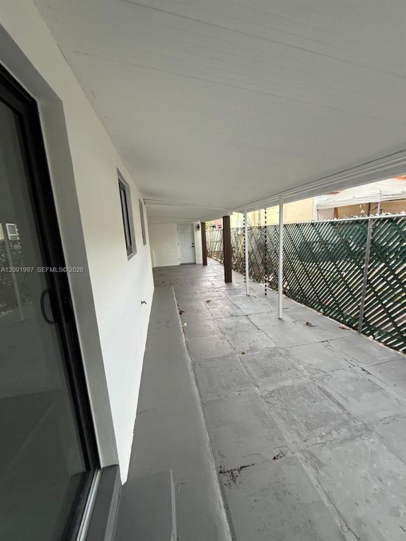 3151 NW 2nd St , Miami, FL 33125 Photo