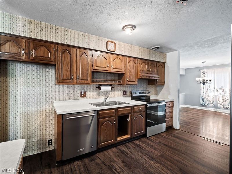 19506 Marwood Avenue, Cleveland, OH 44135 Photo 26