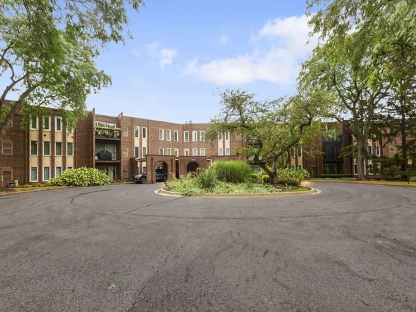 1450 W Sandpebble Drive , Unit 347, Wheeling, IL 60090