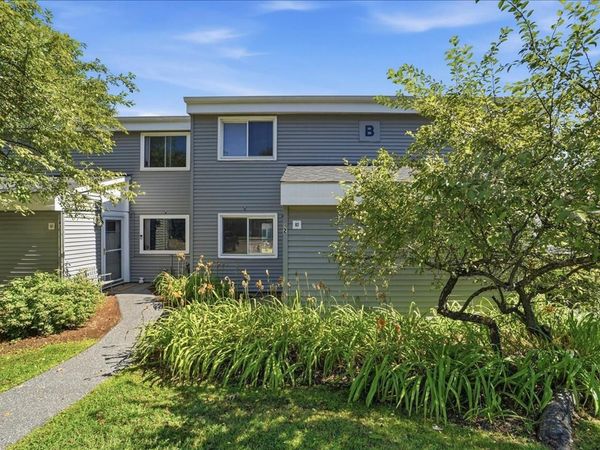 B2 Grandview Drive, South Burlington, VT 05403