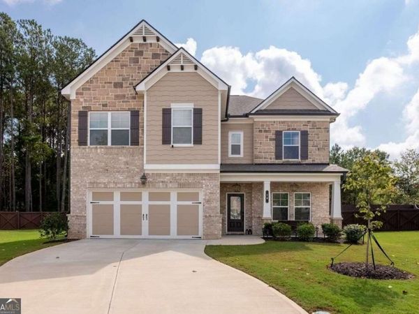 18 Ryston Way, Lawrenceville, GA 30045