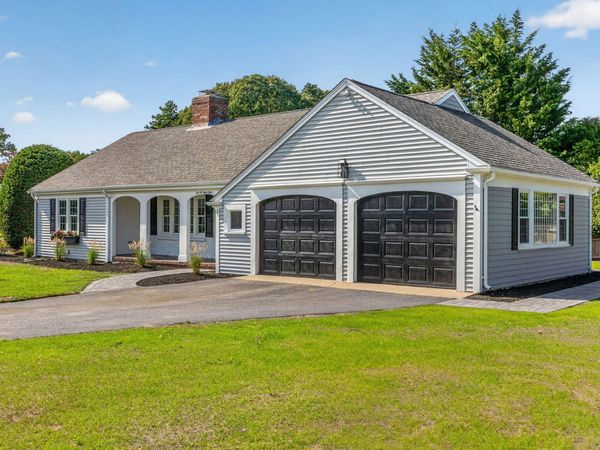 2 Par 3 Drive , South Yarmouth, MA 02664