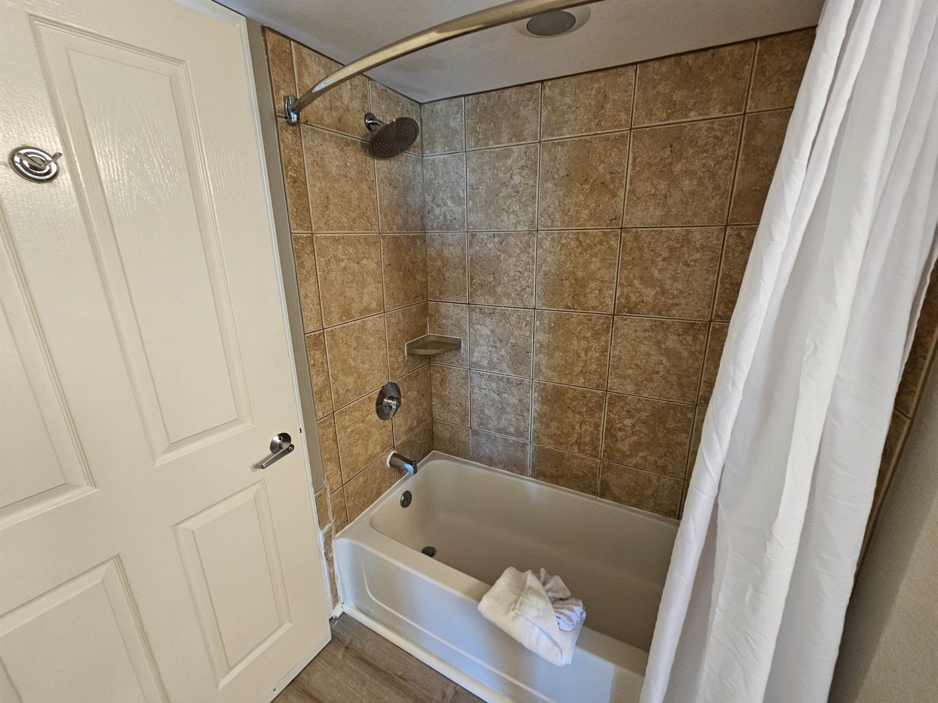 5200 N Ocean Blvd. Photo 7