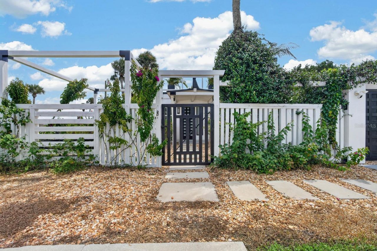 500 S Riverside Drive , Edgewater, FL 32132 Photo