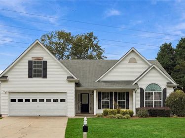 3338 Woodtree Lane, Buford, GA 30519