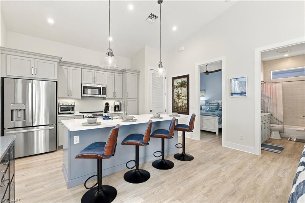 724 Estero Blvd, Fort Myers Beach, FL 33931 Photo