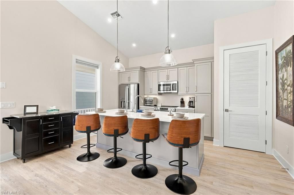 724 Estero Blvd, Fort Myers Beach, FL 33931 Photo