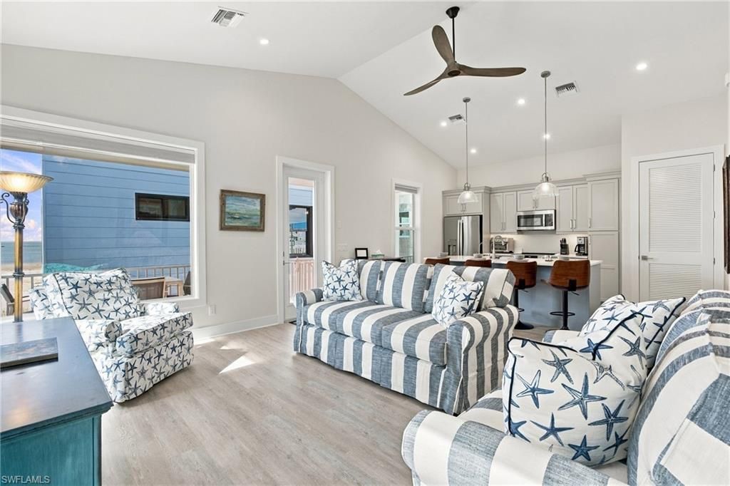 724 Estero Blvd, Fort Myers Beach, FL 33931 Photo