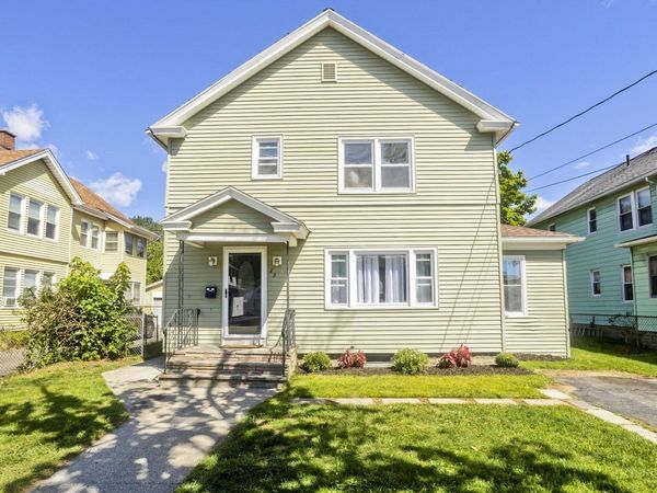 23 Jenness St, Springfield, MA 01104
