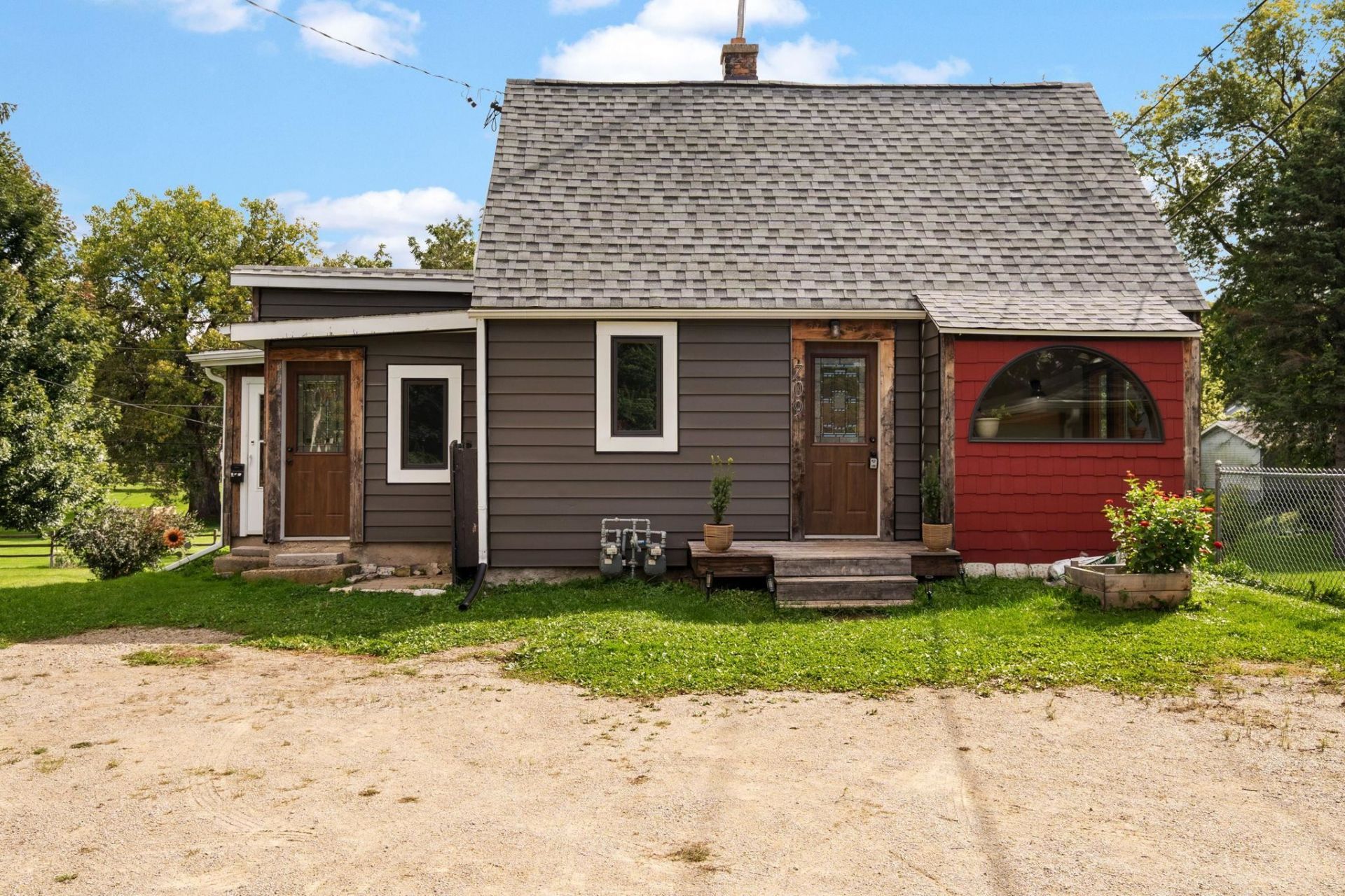 709 Beaver Street, Beaver Dam, WI 53916 Main Photo