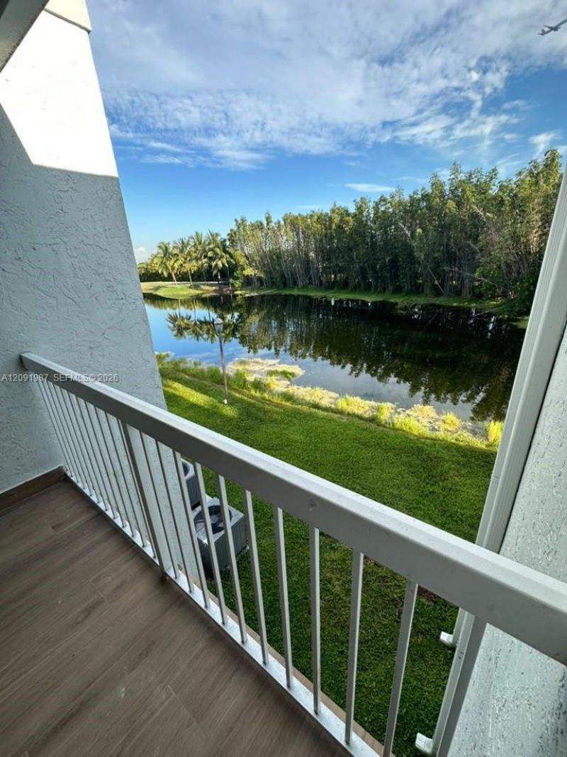 9735 NW 49th Ter , Unit 414, Doral, FL 33178 Photo