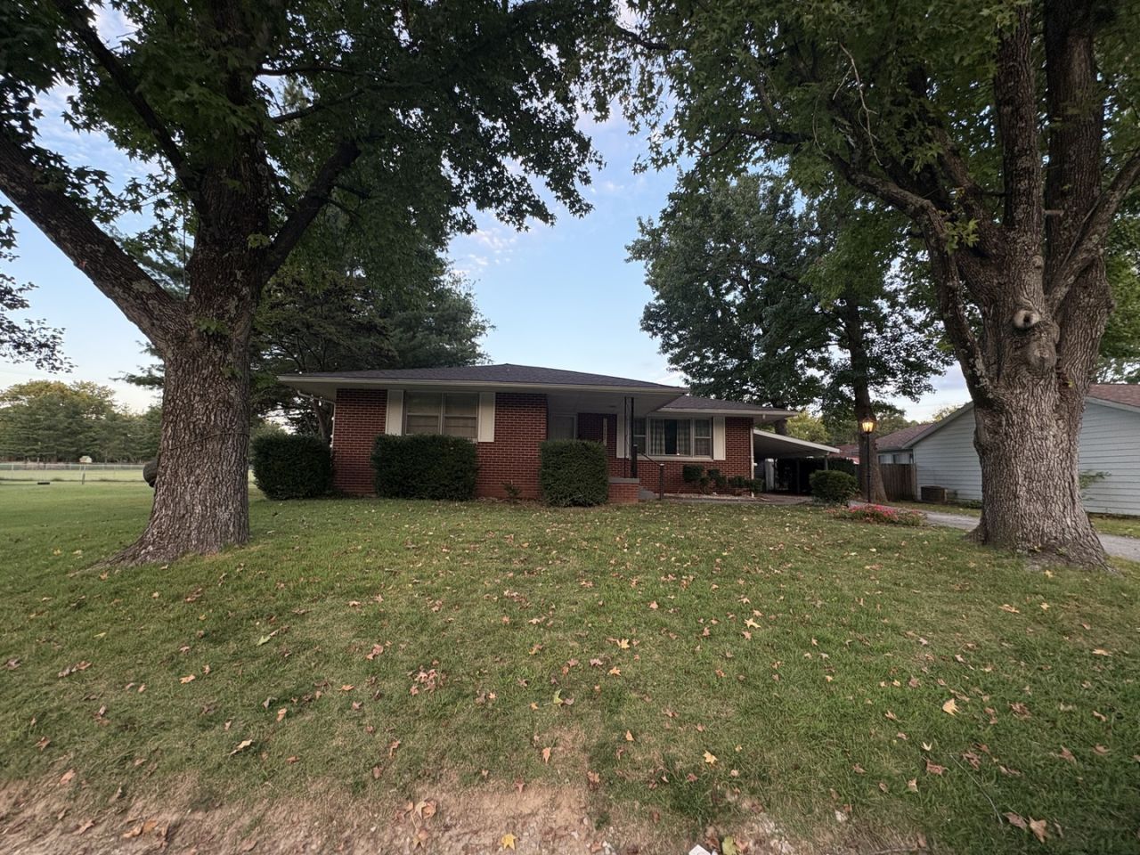 1302 N 16th Street, Murphysboro, IL 62966 Main Photo