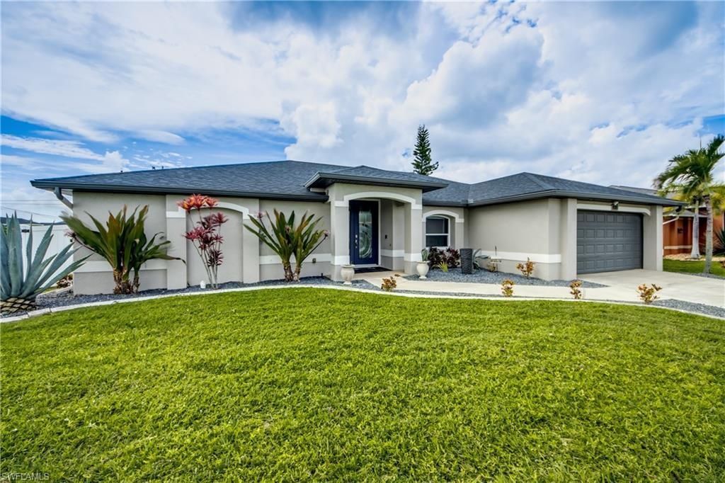 816 SW 28th Ter, Cape Coral, FL 33914 Photo