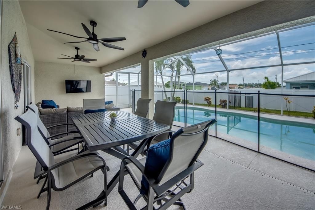 816 SW 28th Ter, Cape Coral, FL 33914 Photo