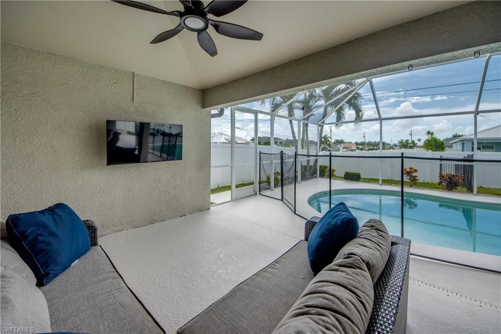 816 SW 28th Ter, Cape Coral, FL 33914 Photo